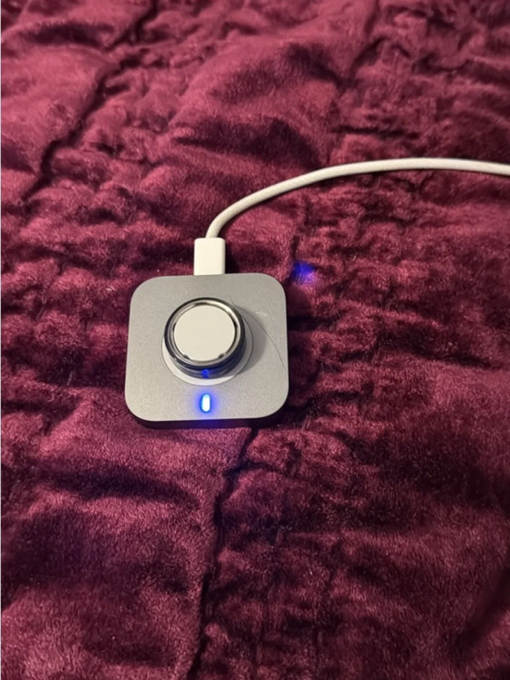 Oura Smart Ring in Black with Silver Interior